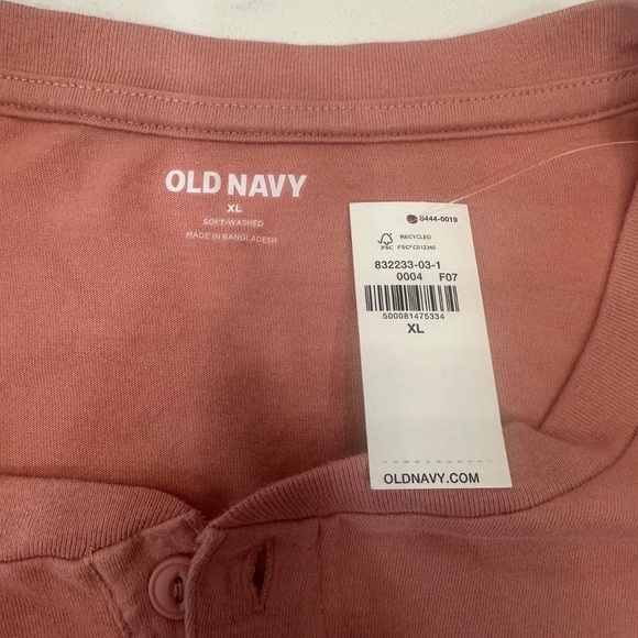 NWT Old Navy Henley Shirt Mens XL Salmon Soft Button Summer Tee - Picture 2 of 5